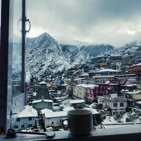 Uday Palace Joshimath Hotel Exterior foto