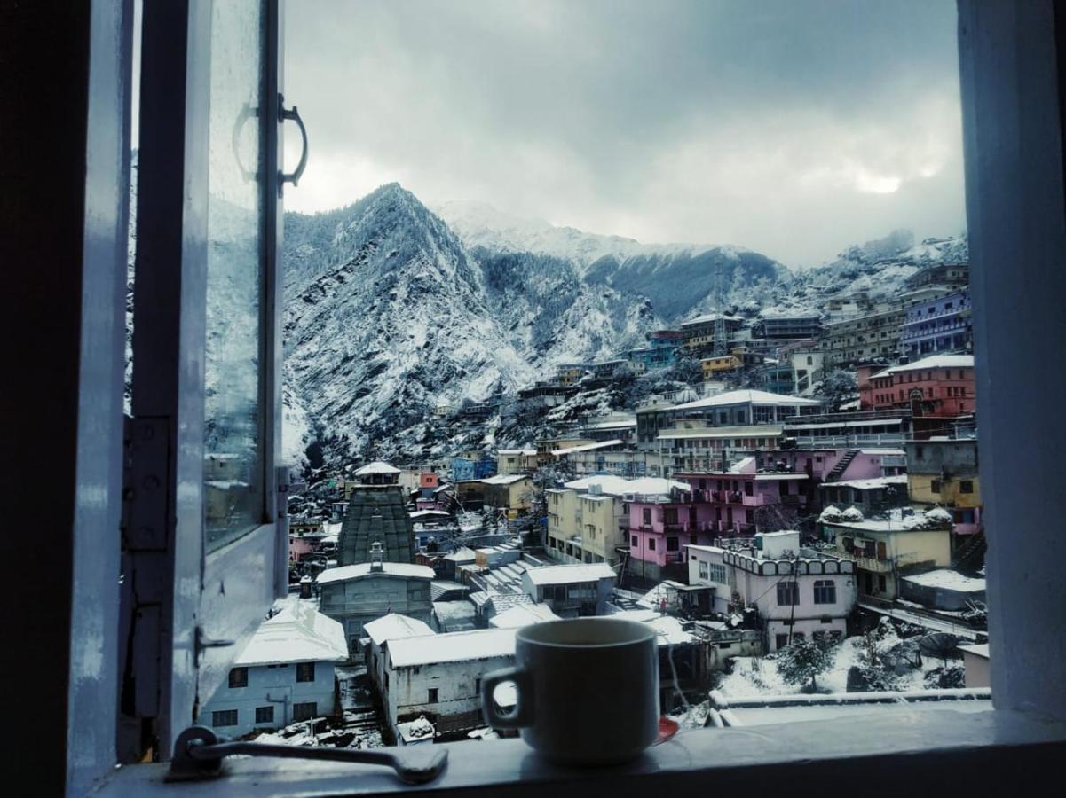 Uday Palace Joshimath Hotel Exterior foto