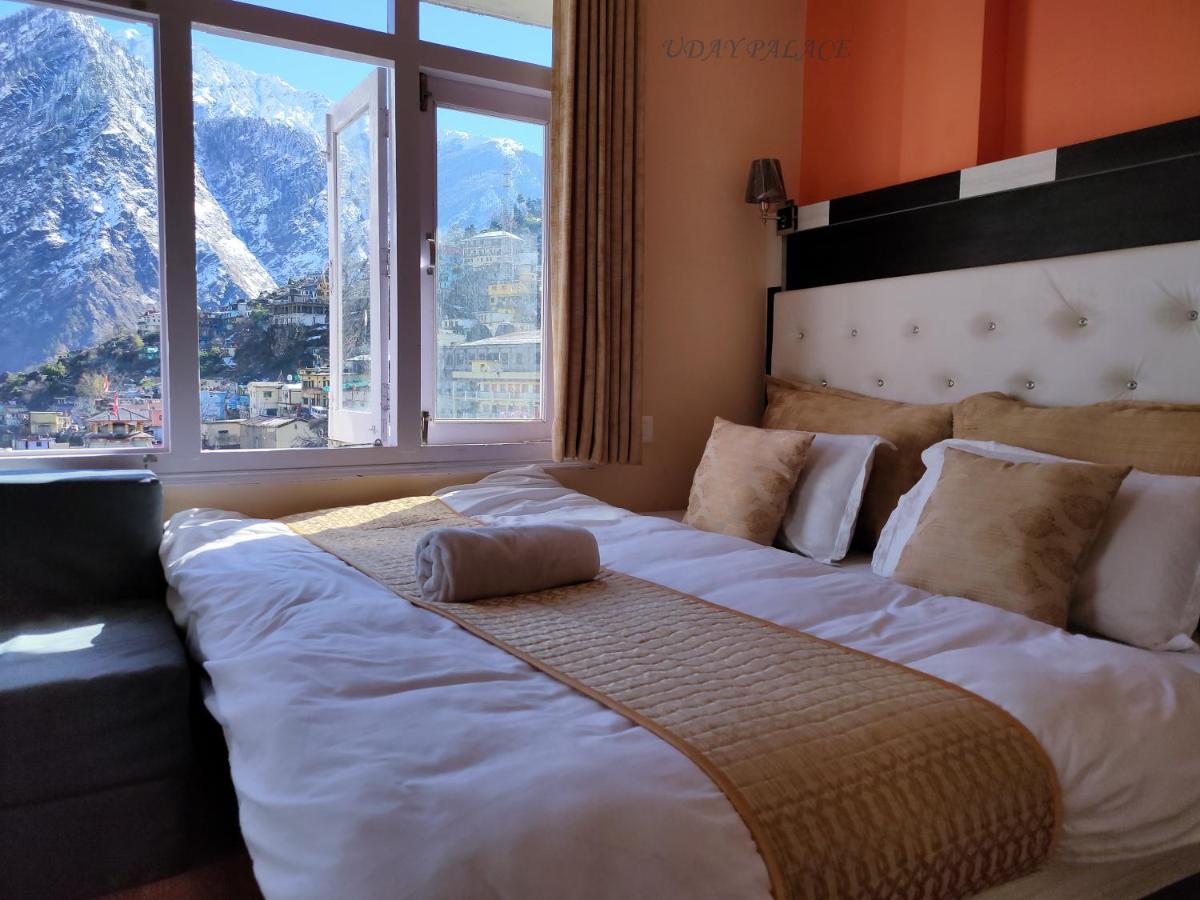 Uday Palace Joshimath Hotel Exterior foto